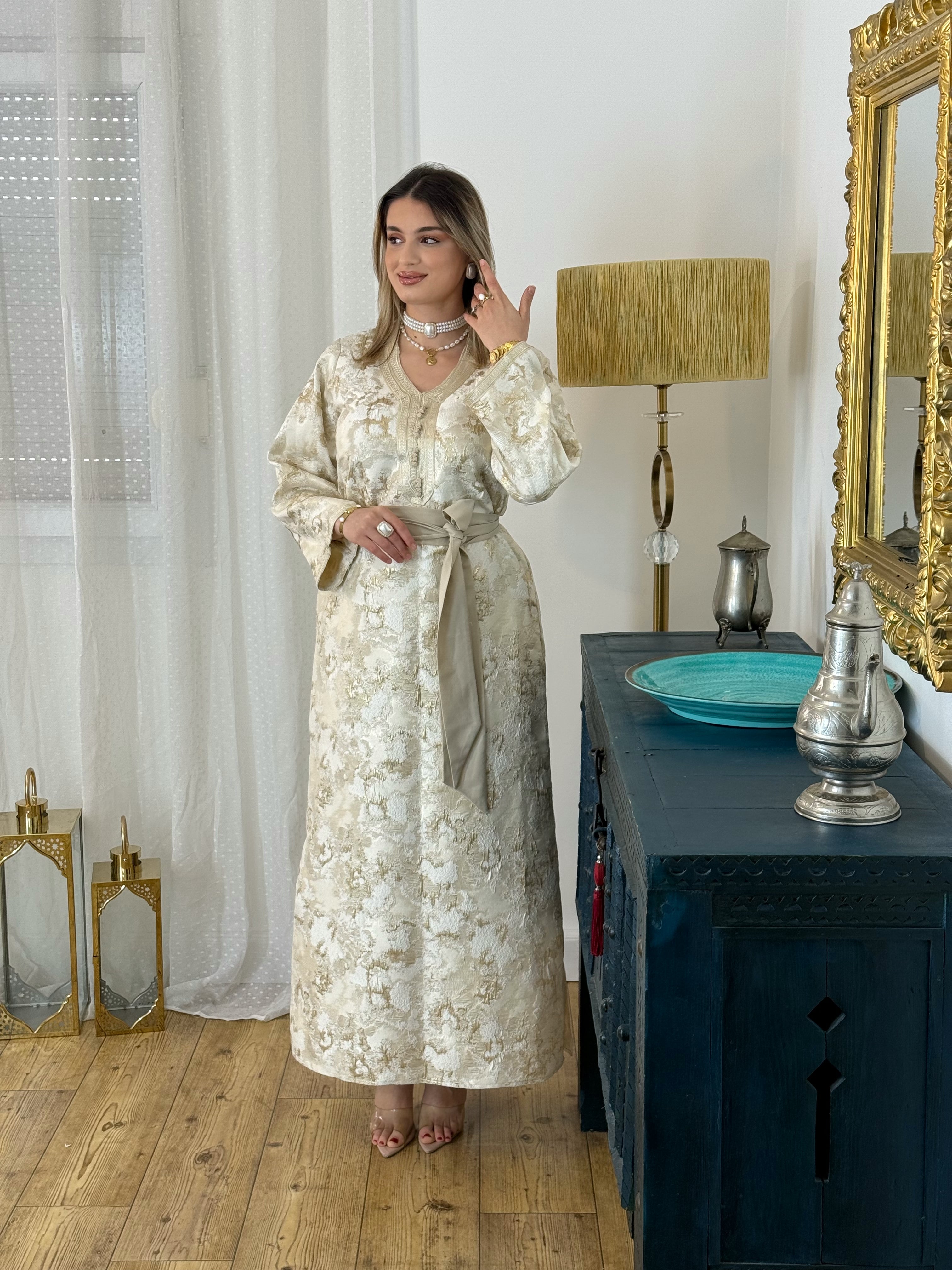 Brocart Robe : La Robe Dourine