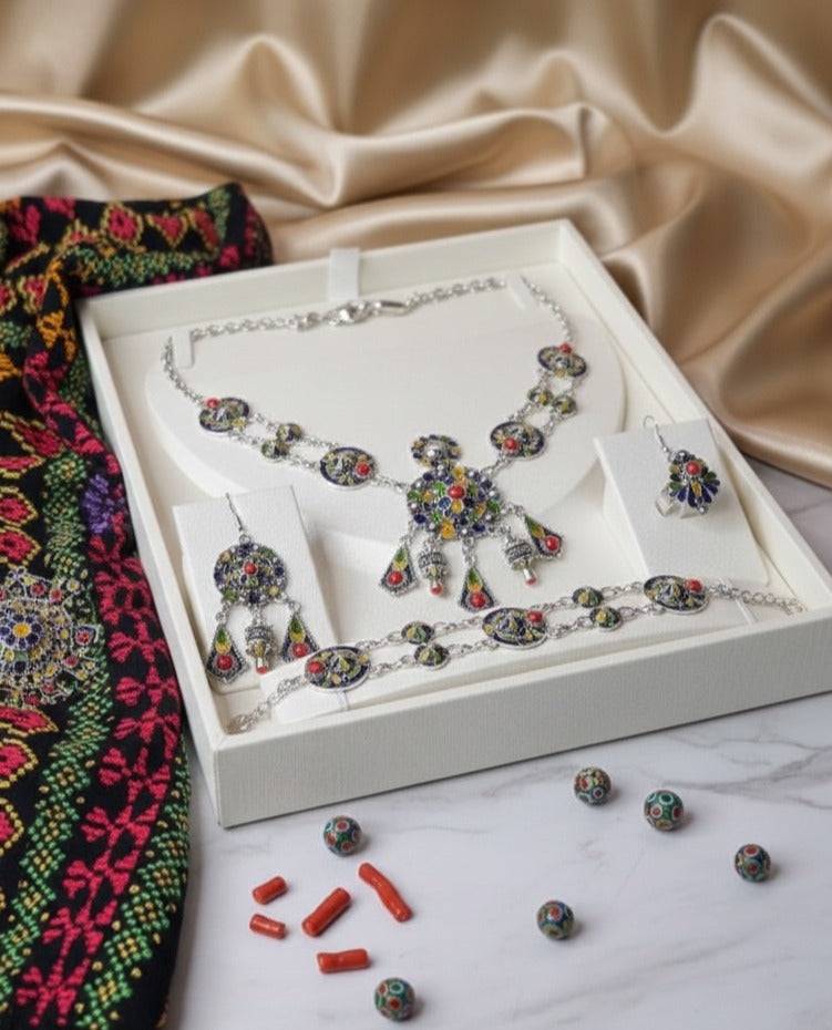 Parure tamazighe – Tayri (amour)